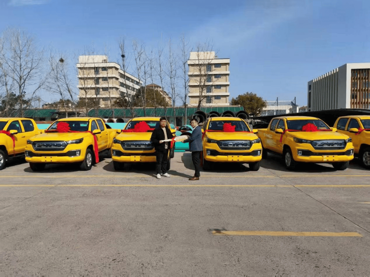 纯电真皮卡显担当，大将军EV守护城市“水脉”